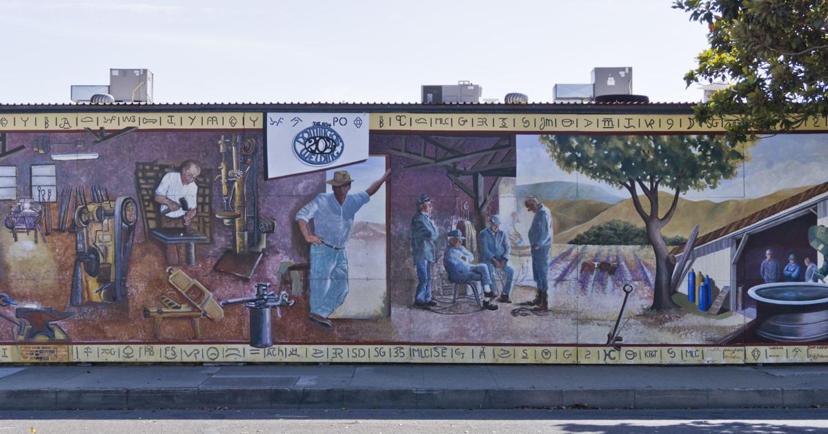 Lompoc Mural - Domingos Blacksmith Shop (1995) - Located at 120 West Walnut Ave. (North Wall)